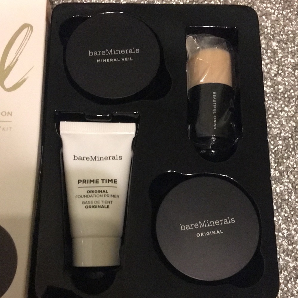 Bareminerals Nothing Beats the Original kit- NIB - Picture 3 of 9